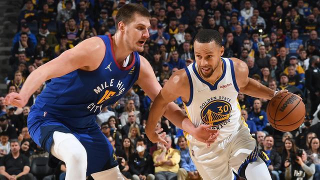 稳定！马尔卡宁全场18中11轰30分8篮板