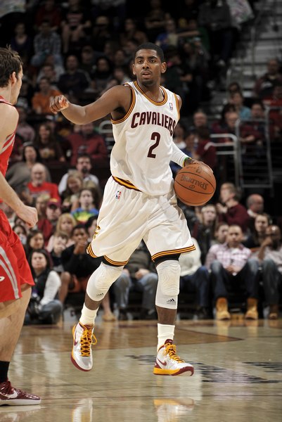 上海申花新赛季创意写真 于汉超领衔(图)