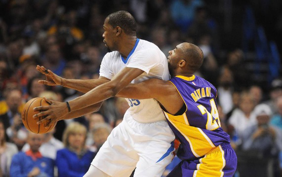 湖人91-107不敌马刺，东契奇38+10+10，詹姆斯缺阵，文班亚马16+14+4帽