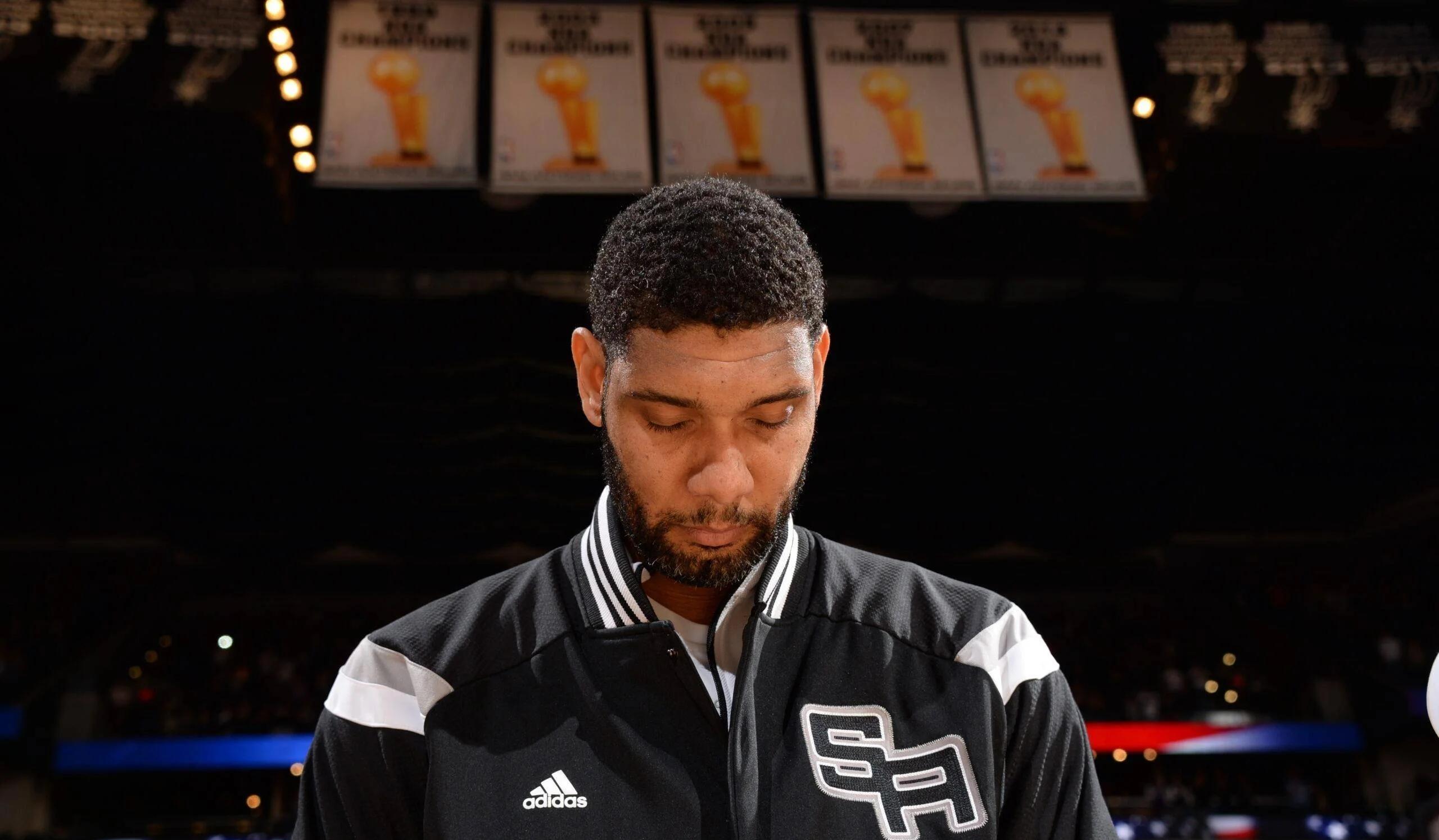 安东尼已飞抵贝蒂斯准备体检！免费出租细节曝光，曼联节省150万