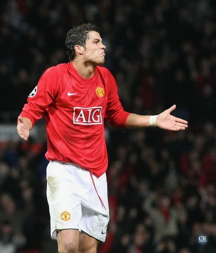 《棒球与收藏夹：死忠球迷家里的“棒球圣殿”》