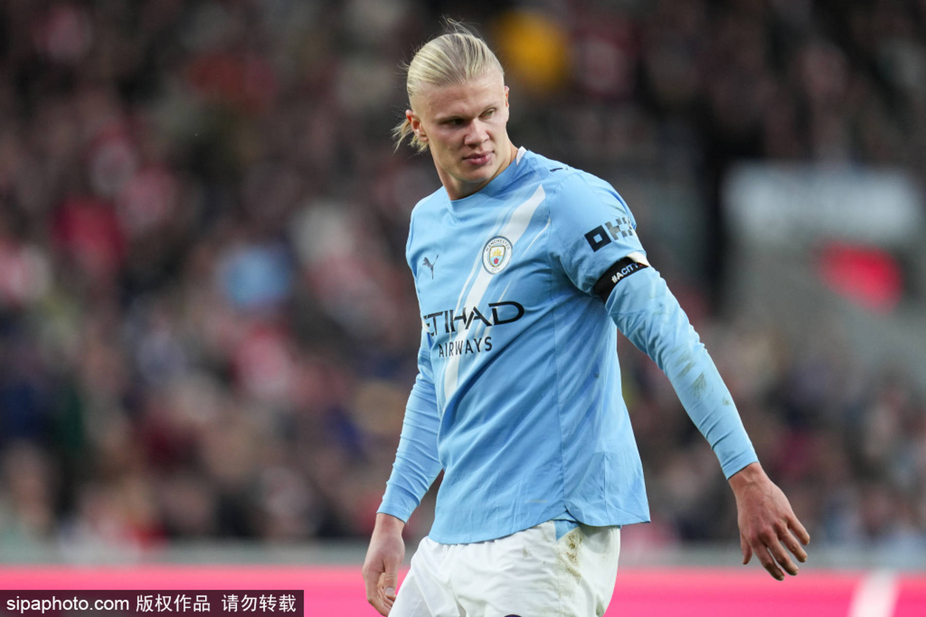 本赛季霍姆格伦出场时，雷霆战绩为20胜0负未尝一败