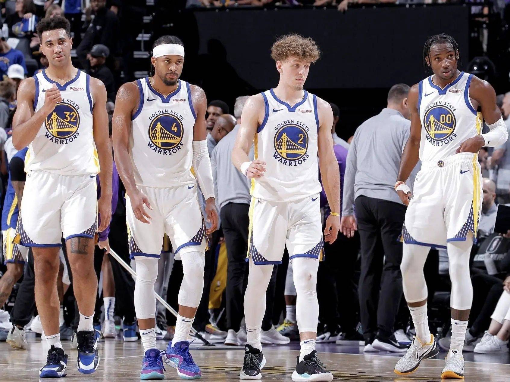 曼城德布劳内助攻斯特林得分