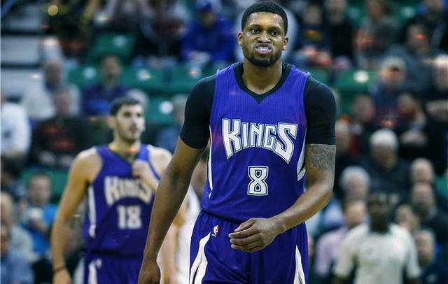 法国杯-西班牙双星破门三叉戟轮休 巴黎3-1晋级