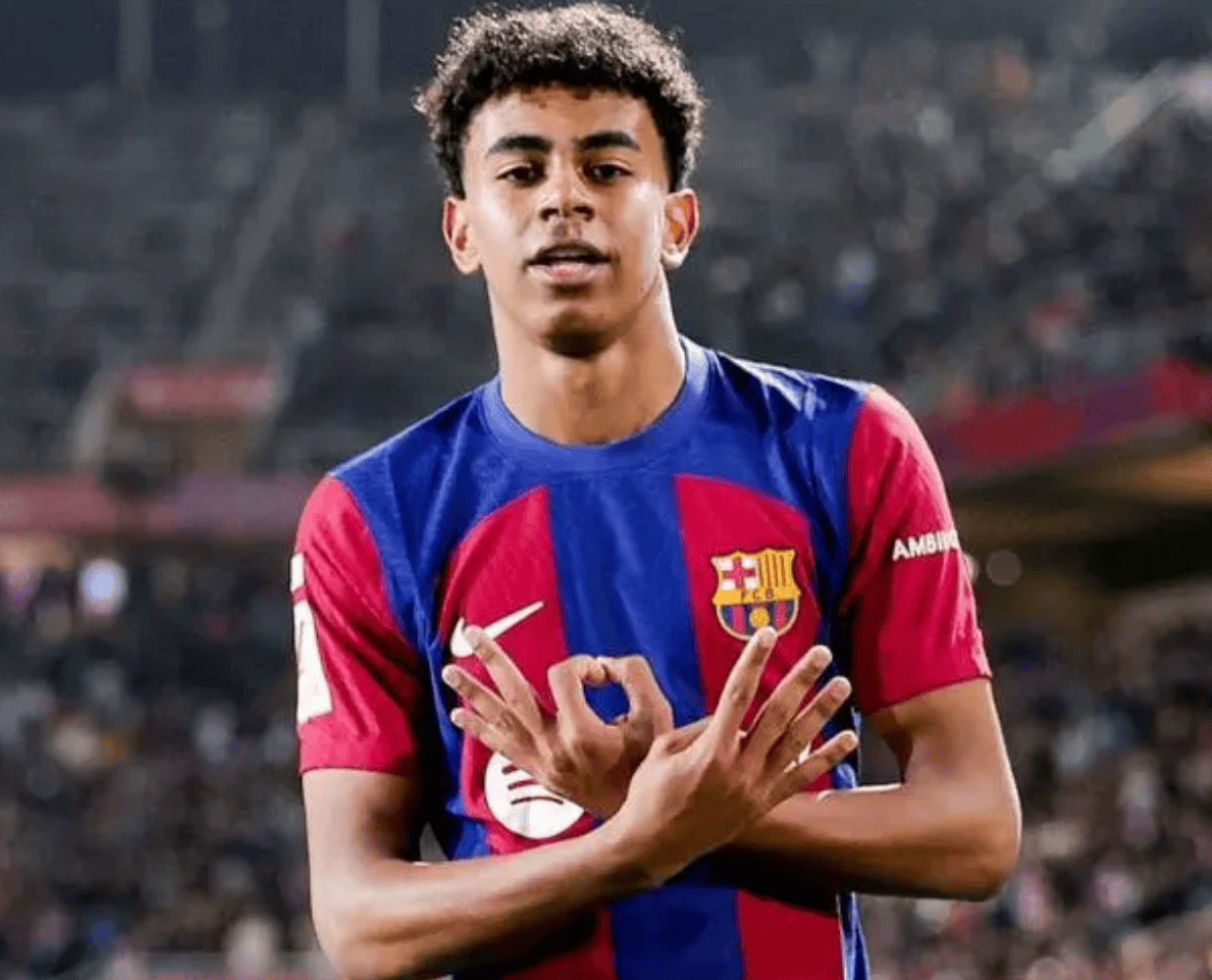 足球中超球队宣布签下五大联赛中场悍将