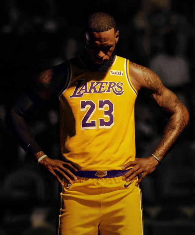 4-20！28次出手0罚球！布朗炮轰裁判