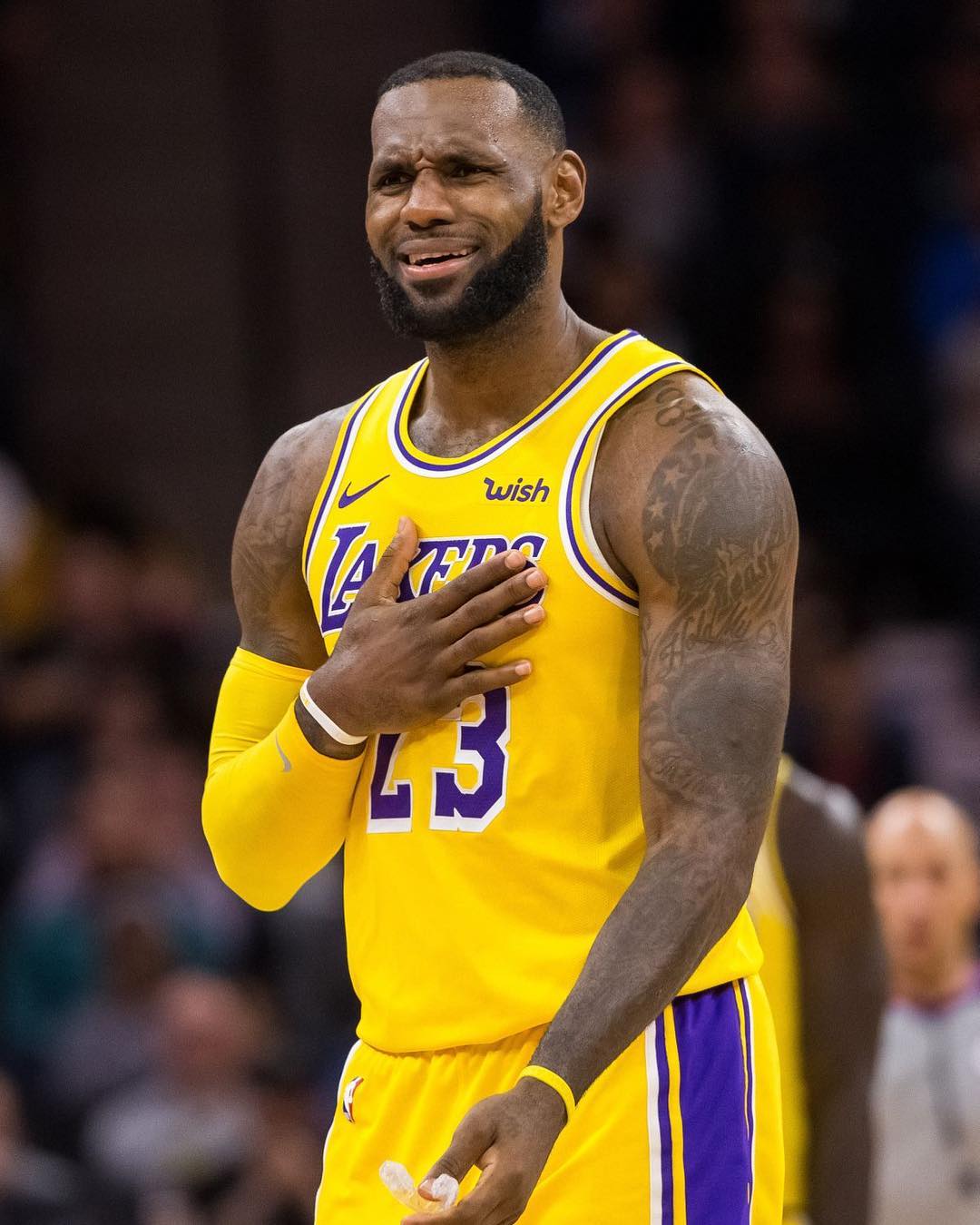 从24胜1负到6胜6负，从联盟宠儿到联盟弃子，NBA西部格局彻底变了