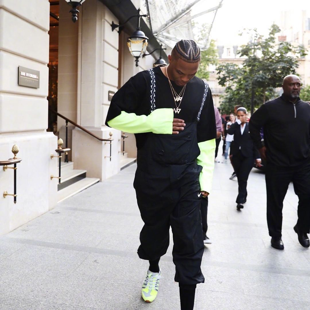 太阳队记：狄龙与裁判对峙使用不当言语，罚款35000美元